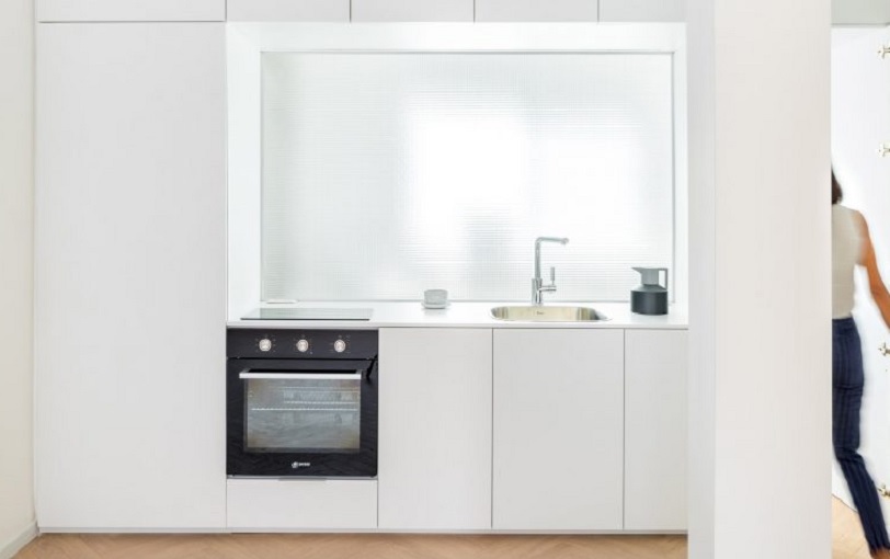 10 Inspirasi Desain Partisi Kaca untuk Berbagai Ruangan. Hunian dan Kantor Terkesan Luas dan Lebih Cantik