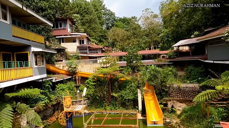 Bak Istana Tengah Hutan Ini 6 Potret Resor Mewah Terbengkalai Seluas 15 Hektar Fasilitasnya Masih Komplit Rumah123 Com